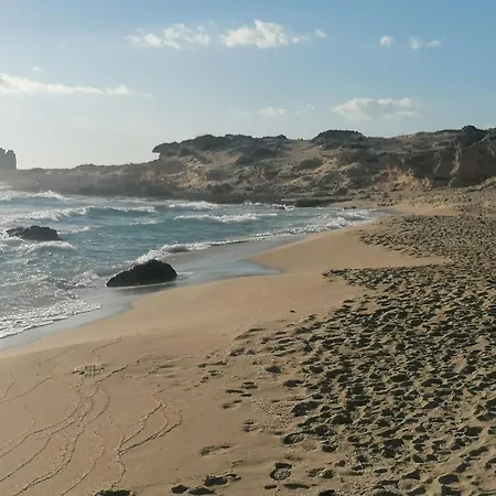 Casa Con Veranda A 10 Min Dal Mare